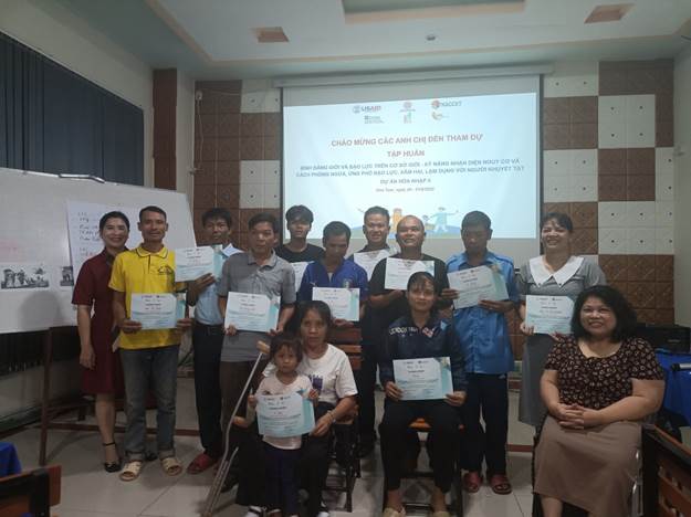Tập huấn về bình đẳng giới với người khuyết tật cho các huyện và thành phố Kon Tum